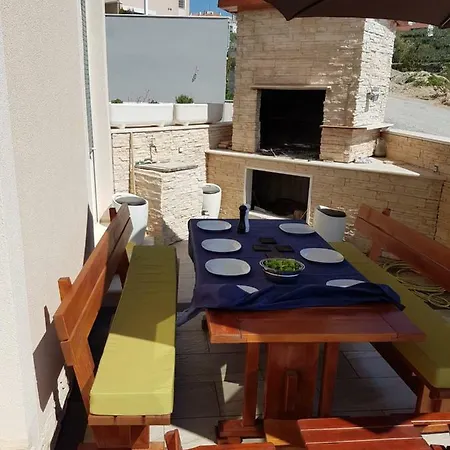 Mali Sjor Apartment *